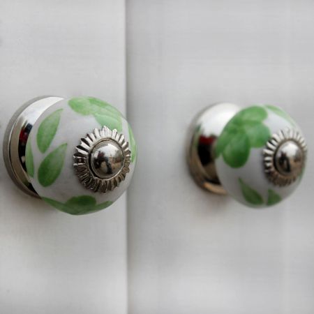 Green Floral Small Knob