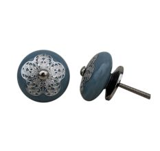 Grey Strewn Flat Knob