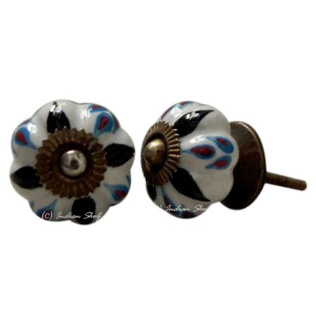 Three Drop Medium Knob