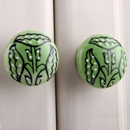 Columbine Flower Flat Knob