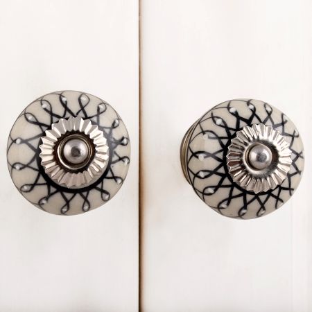 Black Leaf Dresser Knob