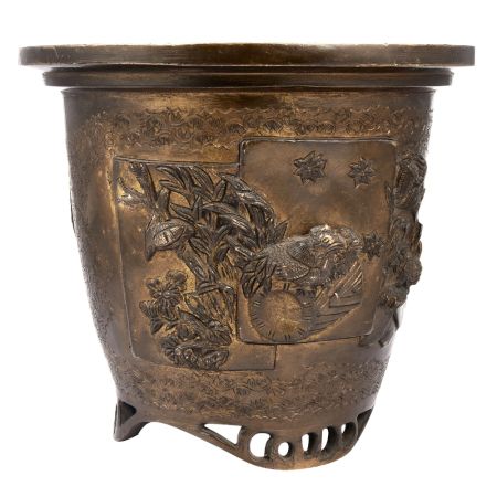 Engraved Bronze Phoenix and Other Birds Vase