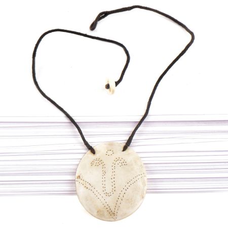 Single Sea Shell Pendant With Engraved Design With Black Cord