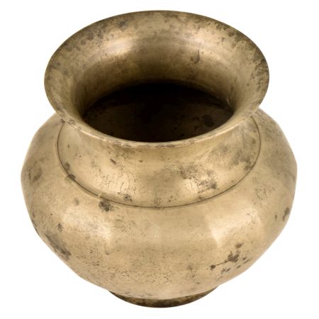 7 December 1986 Engraved Fkloral Design Ritual Brass Pot