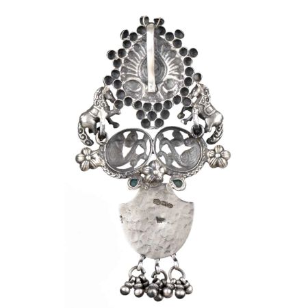 92.5 Sterling Silver Carved Pendant With Twin Horse Statues Peacocks On Either Side And Ghungaroos