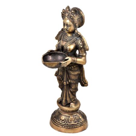 Paavai Vilakku.Brass Oil Lamp South Indian lamp