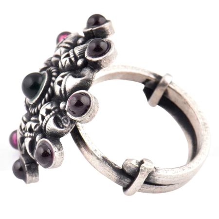 92.5 Sterling Silver Ring Oxidized With Amethyst Studded In The Border And Onyx In Centre (Free Size)