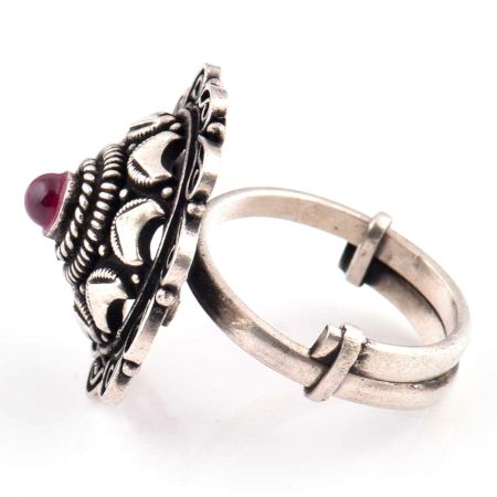 Round 92.5 Sterling silver Ring With Petals And Scroll Flower Design (Free Size)