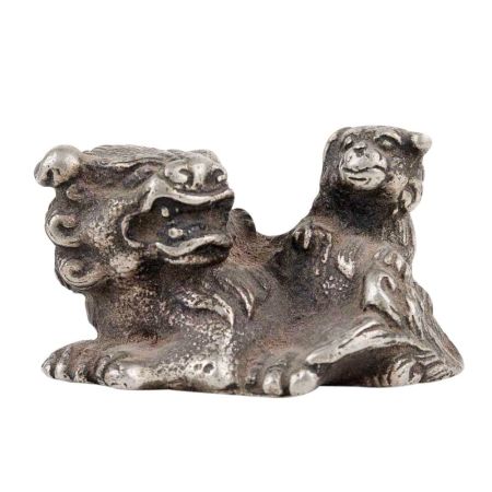 Cute Silver Majestic Lion With Cub Sitting  Statue In Aluminum