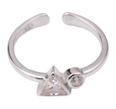 92.5 Sterling Silver Toe Ring With Triangle And round American Diamond Studded jewelry (Pair)