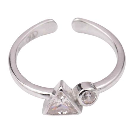 92.5 Sterling Silver Toe Ring With Triangle And round American Diamond Studded jewelry (Pair)