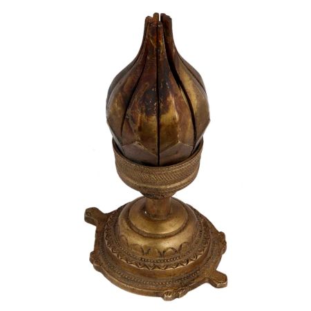 Brass Carved Mughal Design Sprinkler In Silver Finish