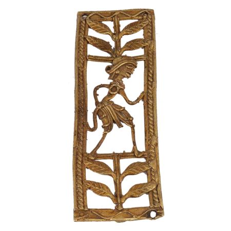 Entrancing Brass Metal Artwork For Uplifting Your Outdoor Spaces