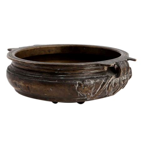 Handmade Black Brass Urli For Floating Flowers And Decoration