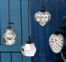 Silver Small Cut Christmas Hanging In Set Of 4