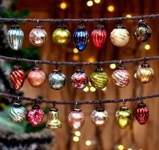 Set Of 25 Multi-Colour Small Cut Christmas Hanging