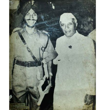 Old Photograph Of Pandit Jawaharlal Nehru with Flying Sikh Milkha Singh On Hardboard