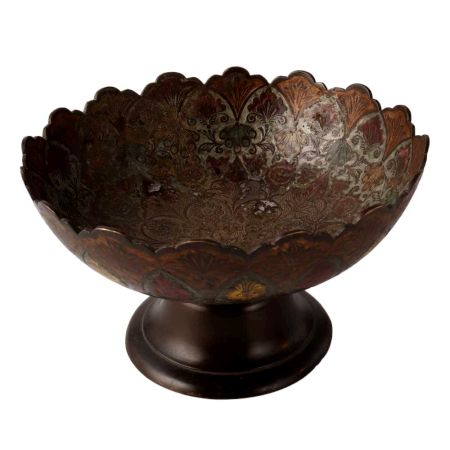 Black Fruit Bowl With Scalloped Edges