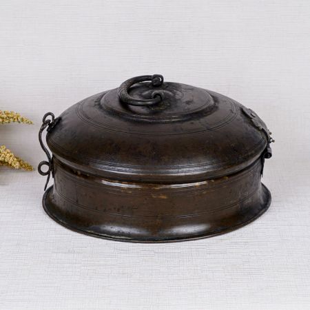 Round Handmade Jewelry Box Made of Brass