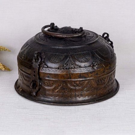 Beautifully Engraved Jewelry Box Made of Brass