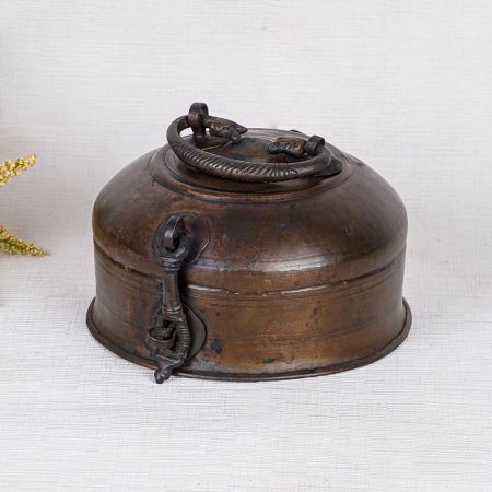 Plain Brown Brass Jewelry Box with Latch