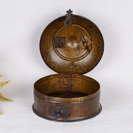 Plain Brown Brass Jewelry Box with Latch