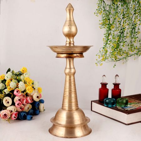 Brass Shiny Oil Lamp for Decoration