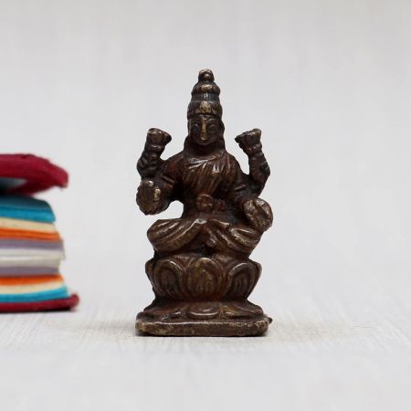 Traditional Copper Idol of Goddess Laxmi for Worship