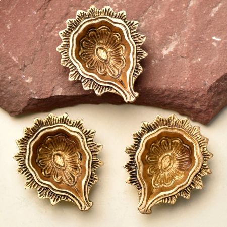 3 Pieces Brass Flower Bud Home Temple Mandir Decoration