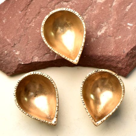 3 Pieces Brass Single Wick Traditional Brass Oil Diya