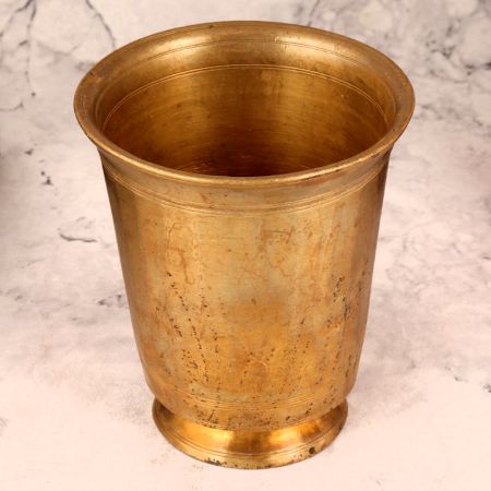 Vintage Golden Finest Brass Glass for Decoration