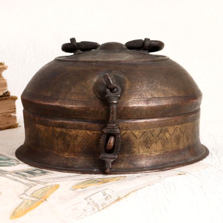 Handmade Engraved Brass Jewelry Box for Decoration