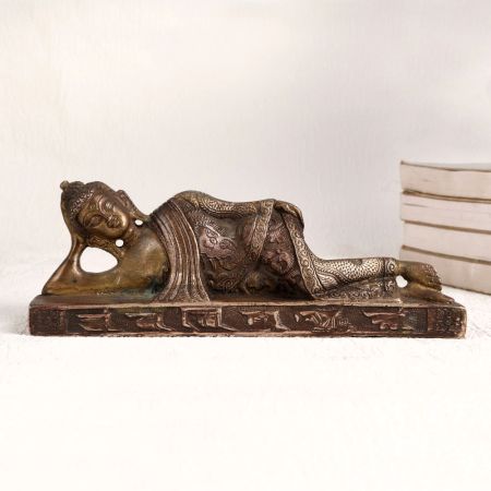 Handmade Brass Statue of Buddha Sleeping for Decor