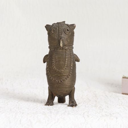 Brown Finish Owl Statue Made of Finest Brass for Decor