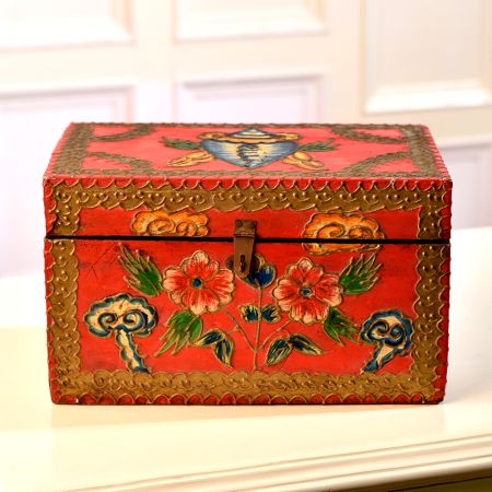 Colourful Flower Engraved Jewelry Box Made of Premium Wood