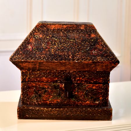 Antique Brown Finish Wooden Box in Hut Shape for Decor