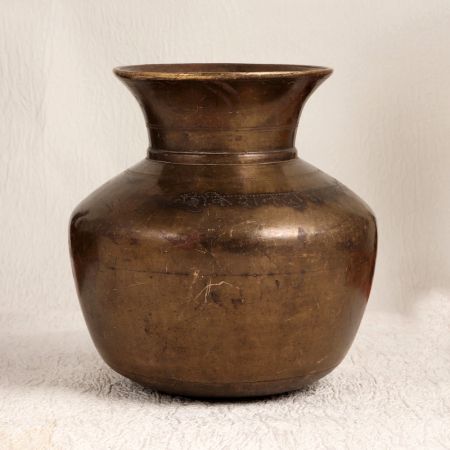 South Indian Art Holy Water Pot for Indoor Decoration