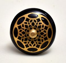 Black Strewn Flat Knob