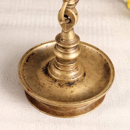 Vintage Handmade Oil Lamp Made of High-Quality Brass