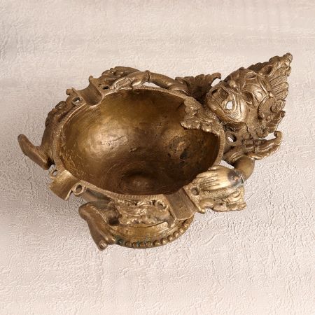 Handmade Nepalese Art Ashtray Made of High-Quality Brass