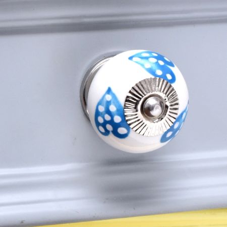Sky Blue Heart knob (1)