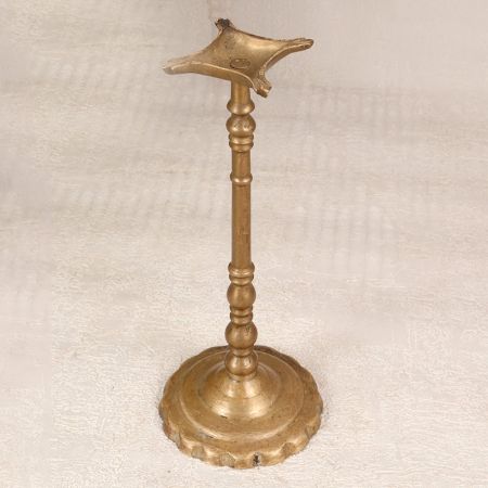 Indian Vintage Finest Brass Oil Lamp in South Indian Art