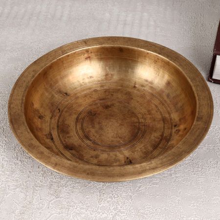Elegant Brown Finest Brass Bowl for Home and Office Decor