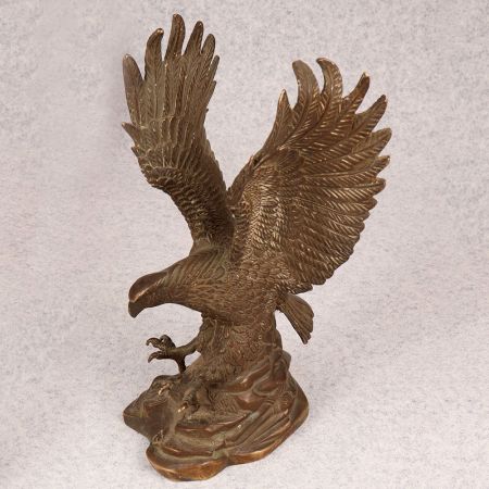 Handcrafted Finest Brass Statue of Eagle in Attacking Position