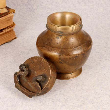 Traditional High-Quality Brass Gangajali Pot for Home Decor