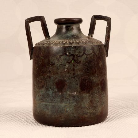 Dark Finish Vintage Brass Flower Pot in English Art for Decor