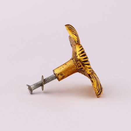 Decorative Golden Flower Aluminium Drawer Knob
