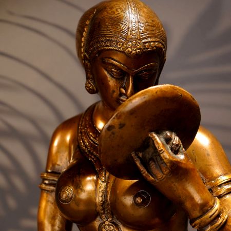 Handmade Indian Lady Brass Statue for Indoor Decoration