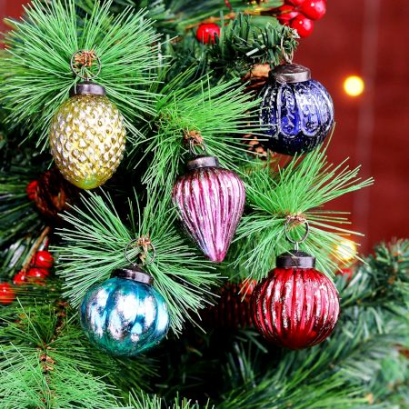 12 Pieces Multicolor Distressed Ornaments For Tree Decoration