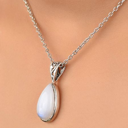 92.5 Sterling Silver Elongated Teardrop Pendant Necklace